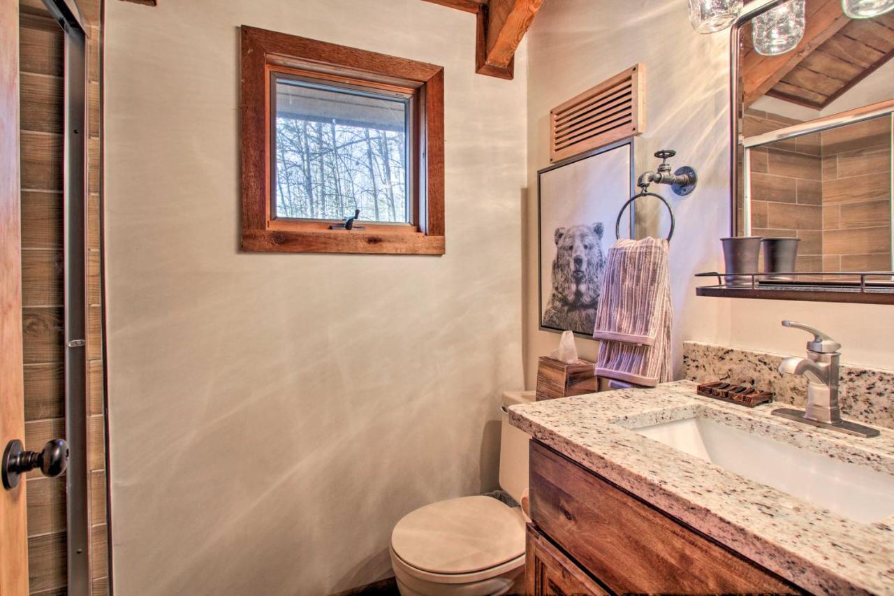 Panoramic-View Gatlinburg Cabin With Private Hot Tub Exterior photo